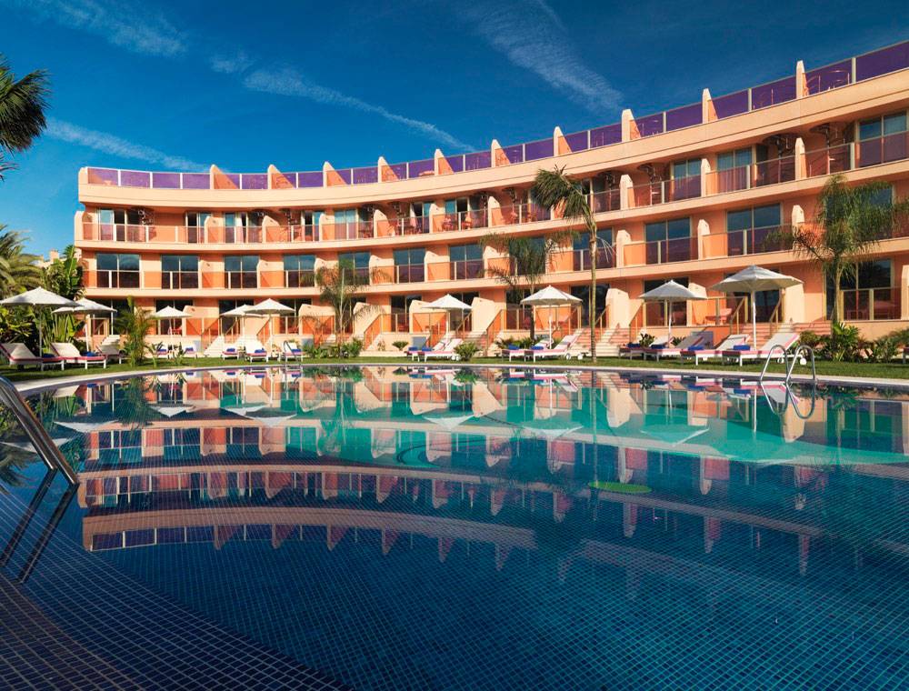 Sir Anthony Hotel