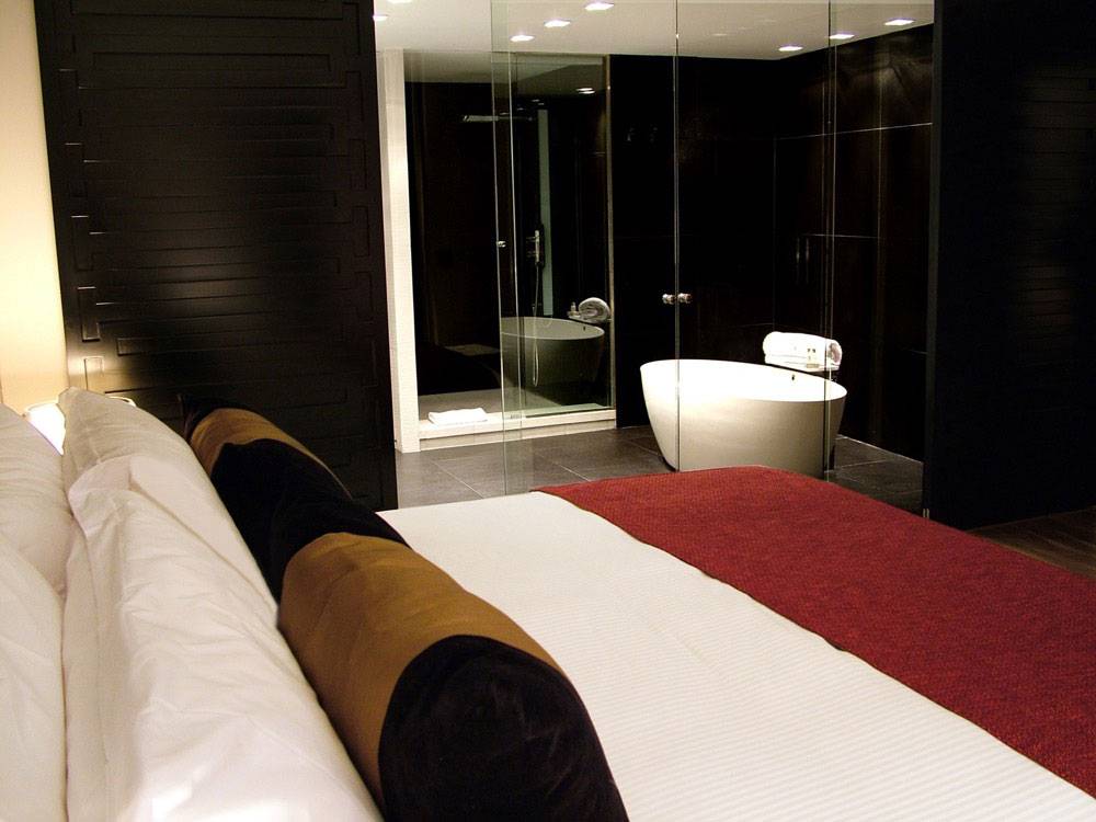 Sir Anthony Hotel
