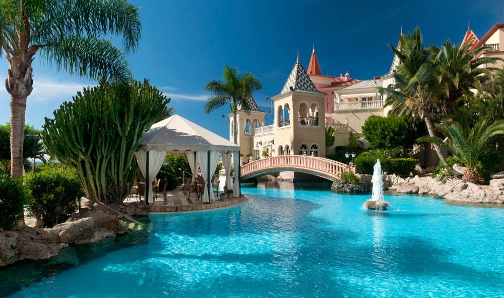 Bahia Del Duque Resort
