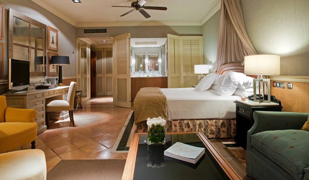 Bahia Del Duque Resort