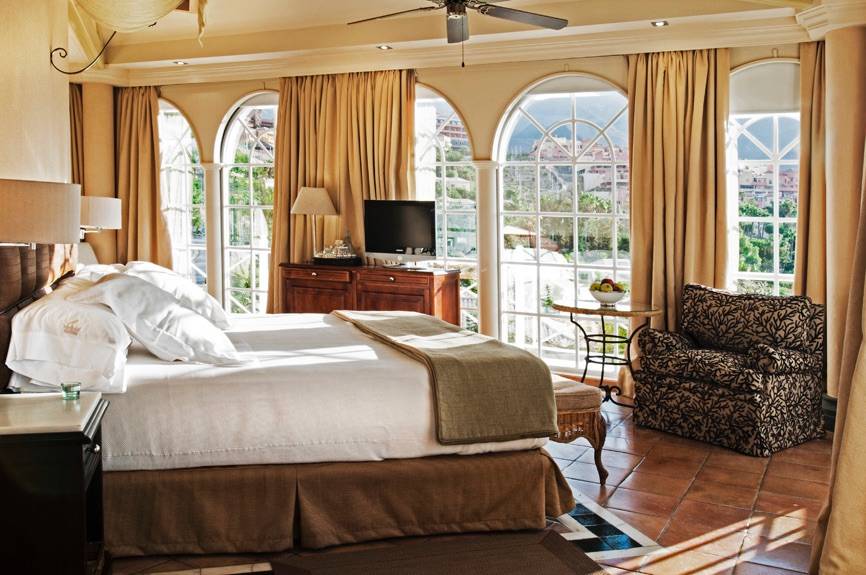 Bahia Del Duque Resort
