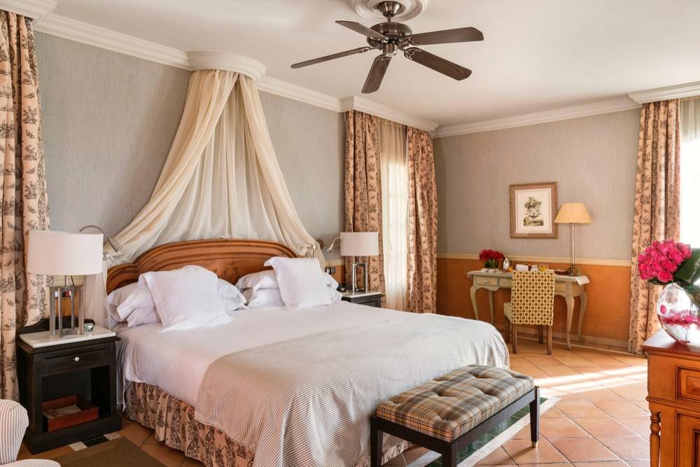Bahia Del Duque Resort