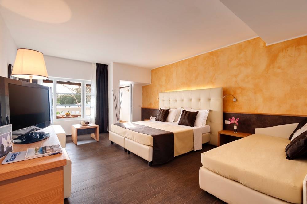 Hydra Beach Resort