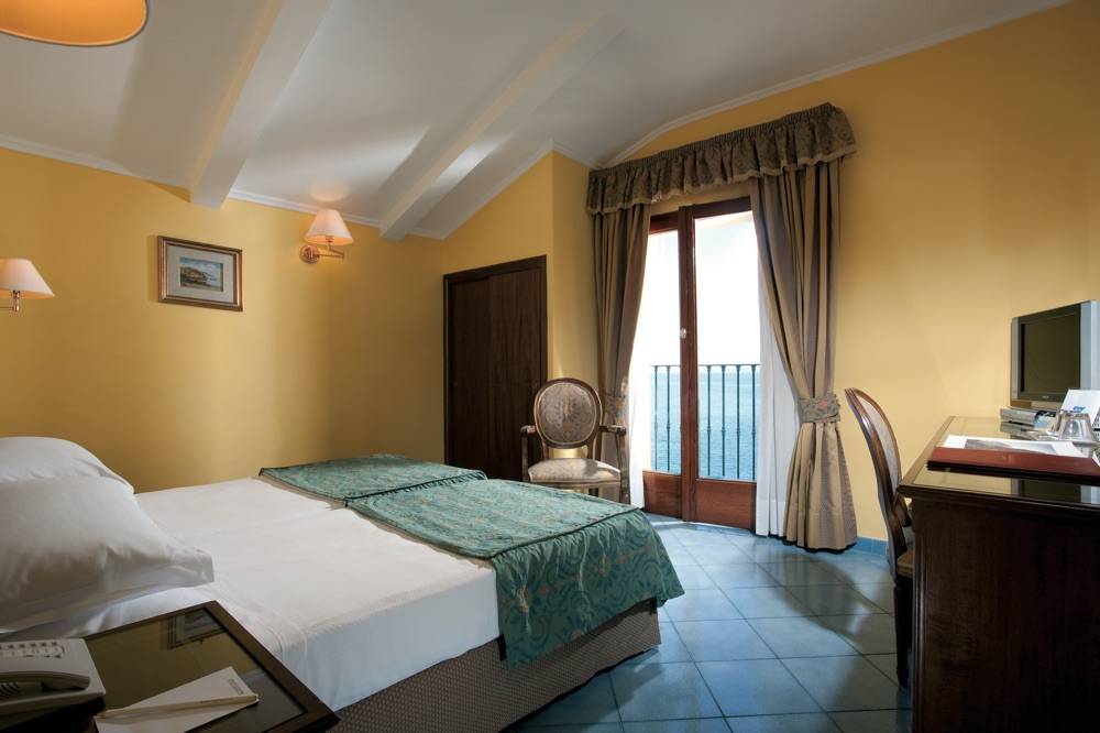 Imperial Hotel Tramontano