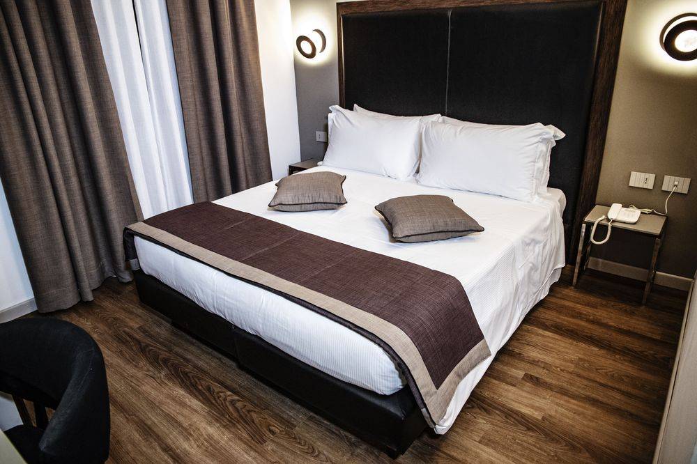 Al Manthia Hotel