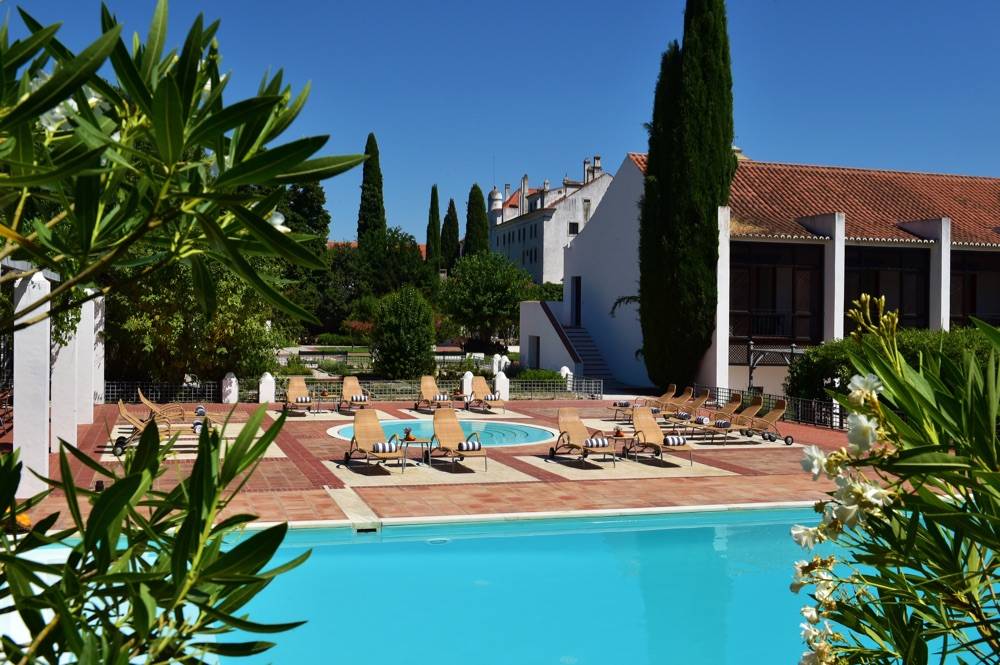 Pousada Convento Vila Viçosa - Historic Hotel