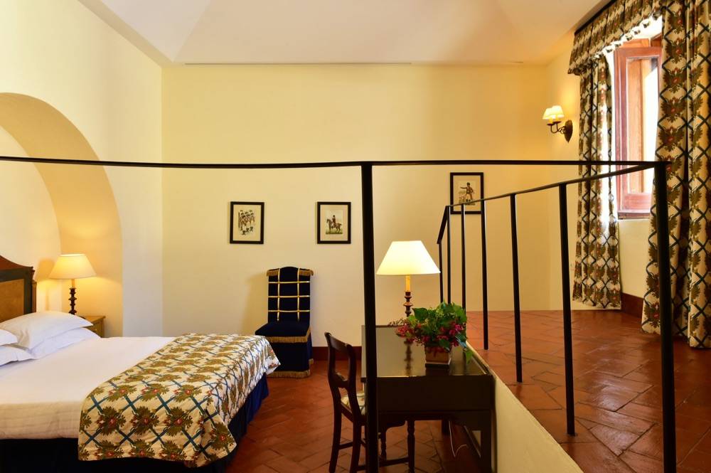 Pousada Convento Vila Viçosa - Historic Hotel
